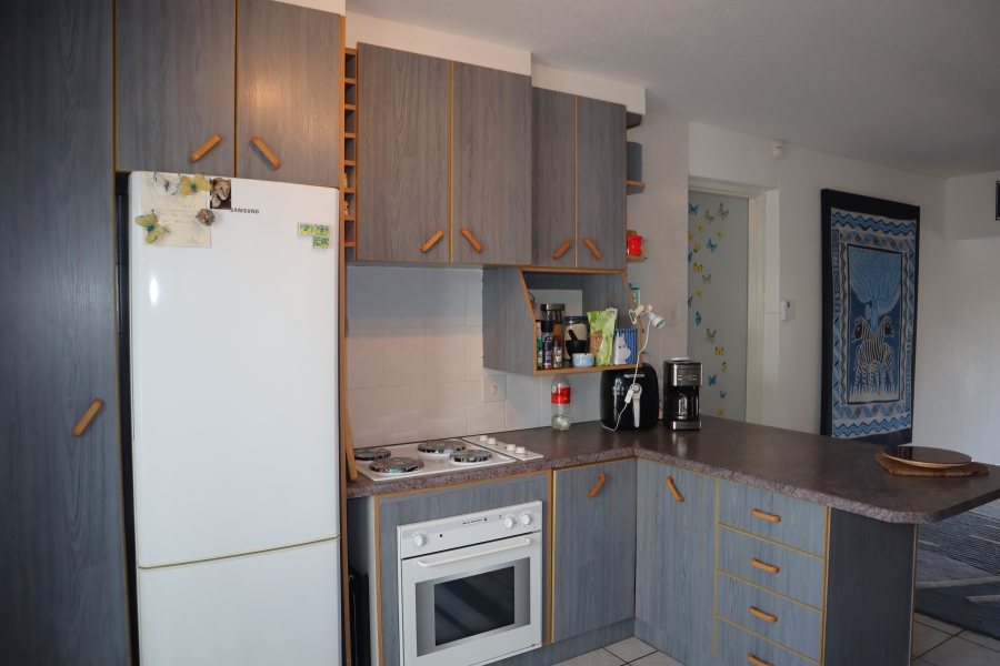 To Let 3 Bedroom Property for Rent in Wavecrest Eastern Cape